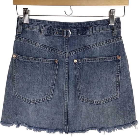 Free People We The Free Distressed Denim Button Fly Raw Hem Mini Skirt Size 24 - Picture 2 of 4